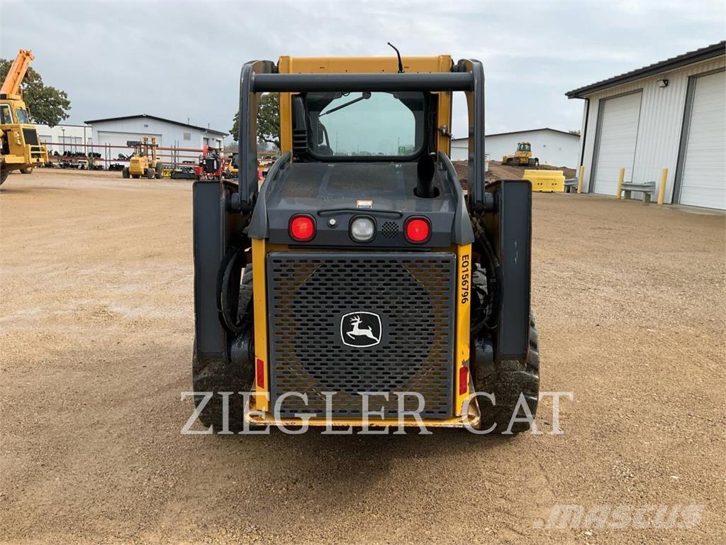 John Deere & CO. 320D Kompaktlader