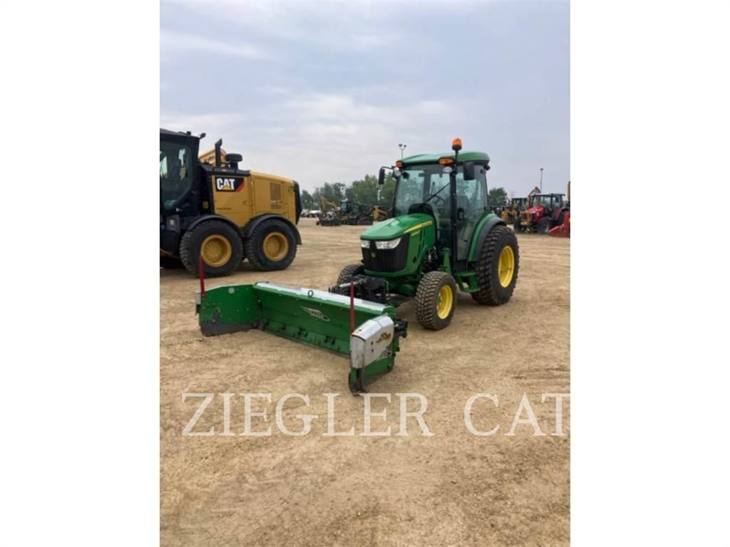 John Deere & CO. 4066R Traktoren