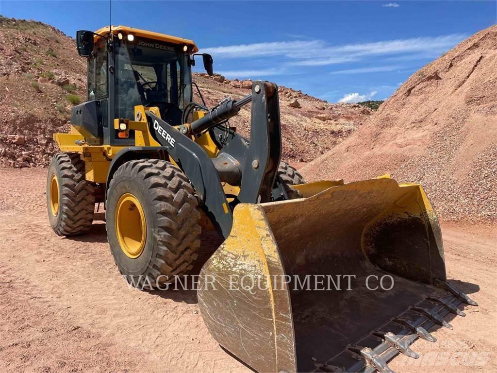 John Deere & CO. 544P Radlader