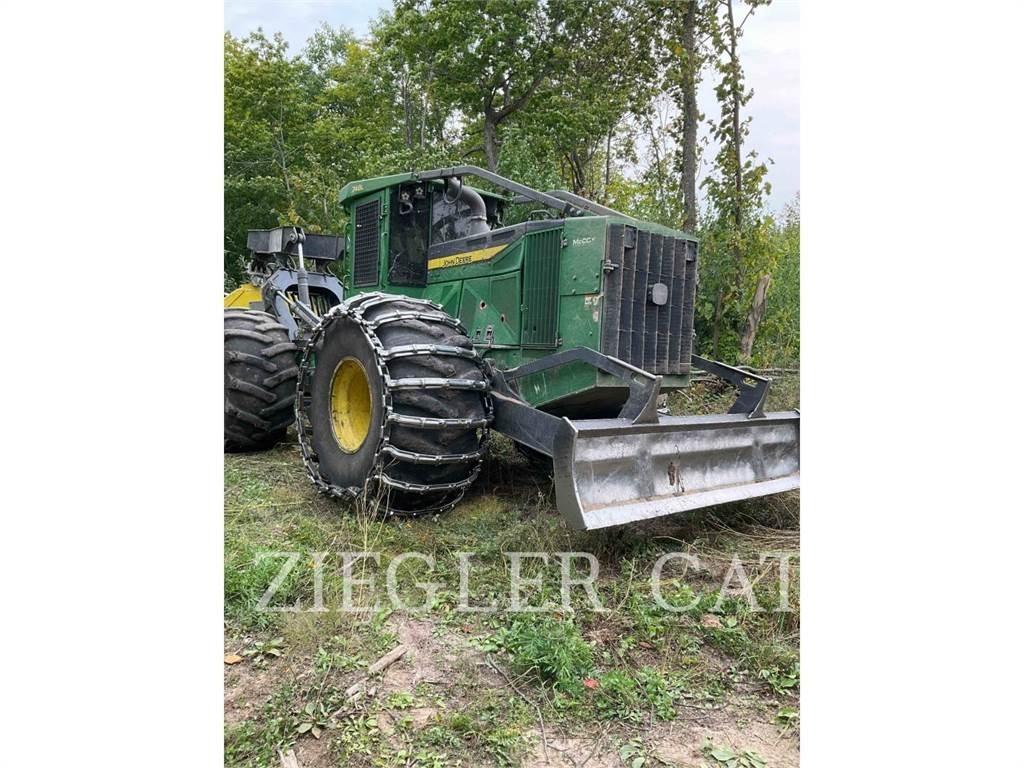 John Deere & CO. 748L Forsttraktoren