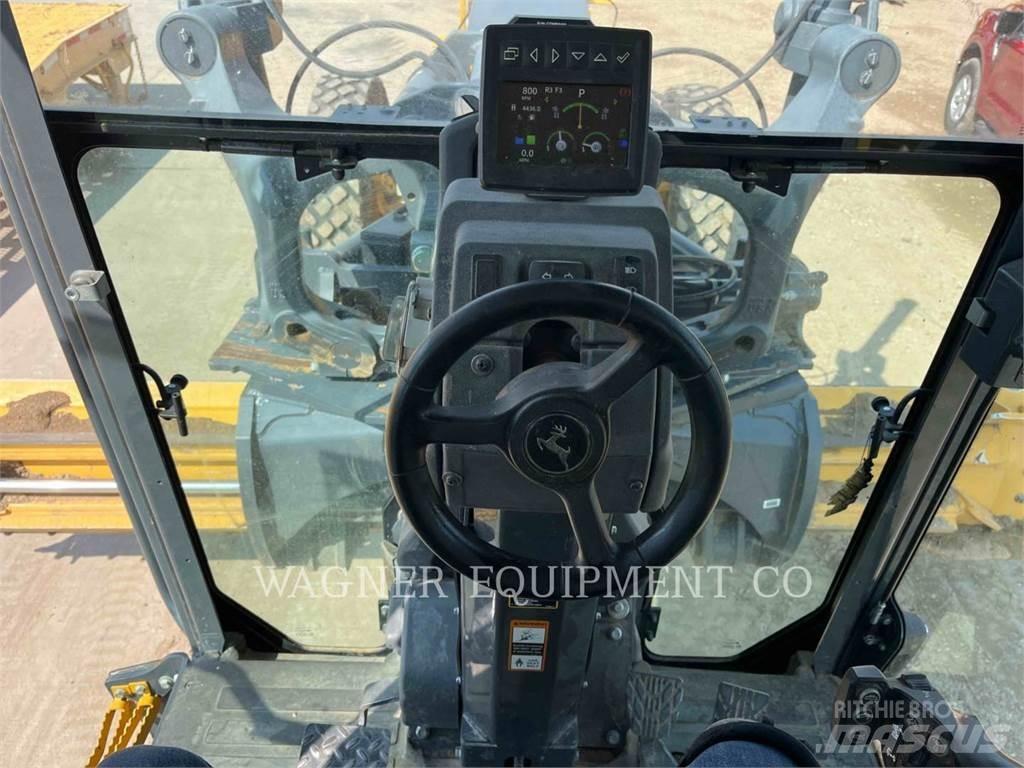 John Deere & CO. 770GP Grader