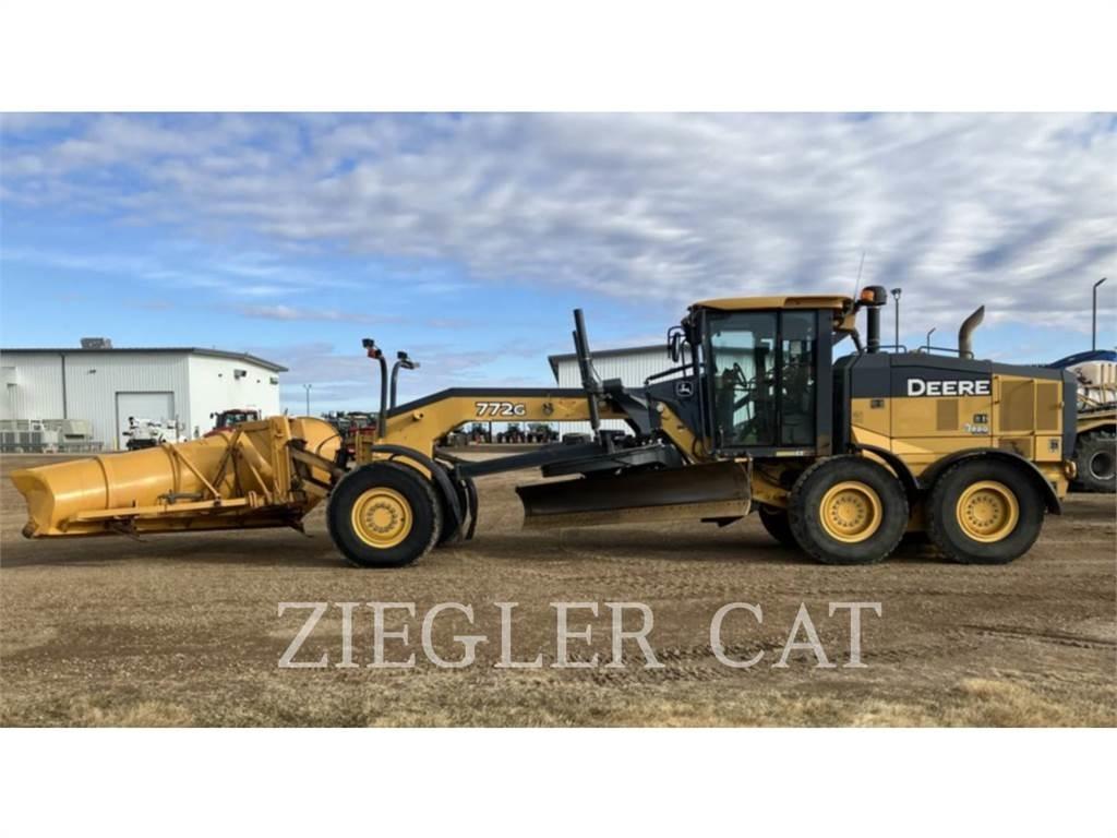 John Deere & CO. 772G_AO Grader