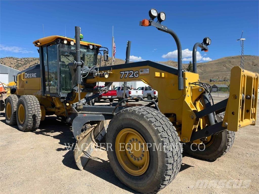 John Deere & CO. 772G AWD Grader