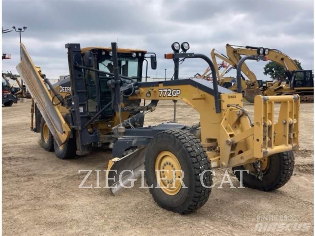 John Deere & CO. 772GP Grader