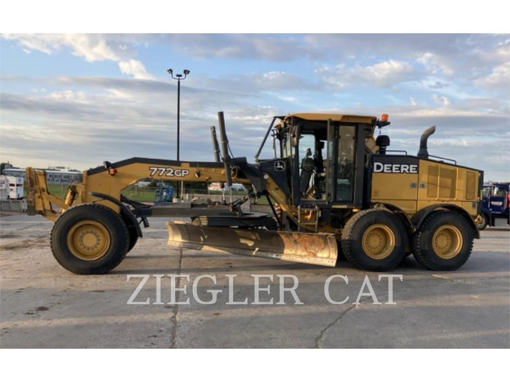 John Deere & CO. 772GP Grader