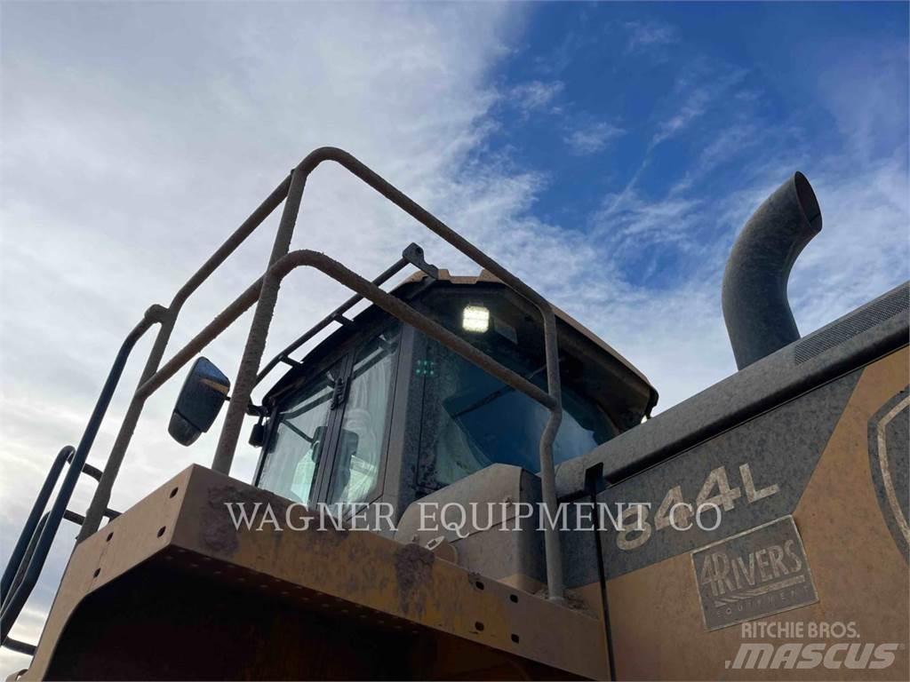 John Deere & CO. 844L Radlader
