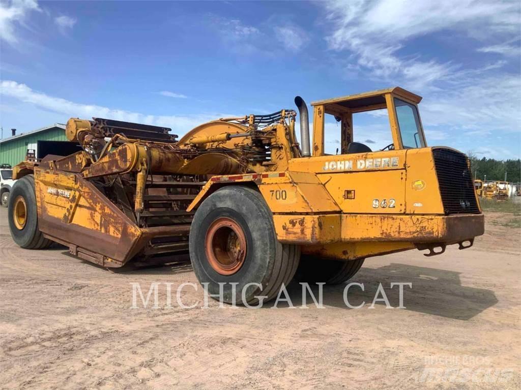 John Deere & CO. 862 Schaber