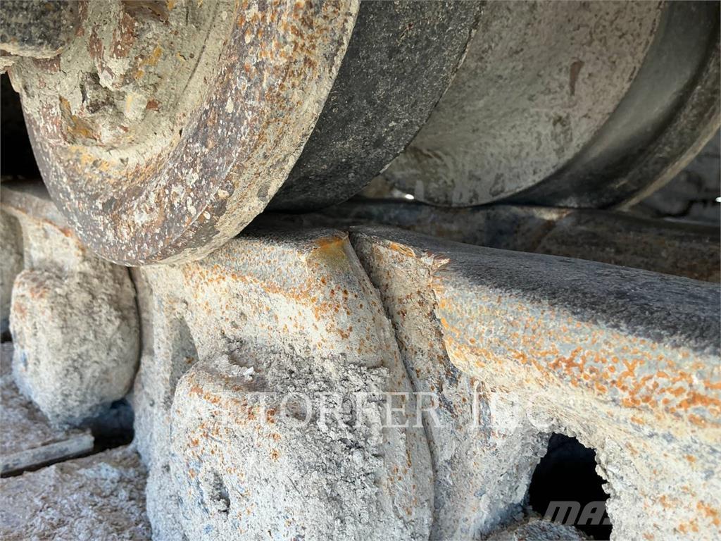 Komatsu D155AX-8 Bulldozer