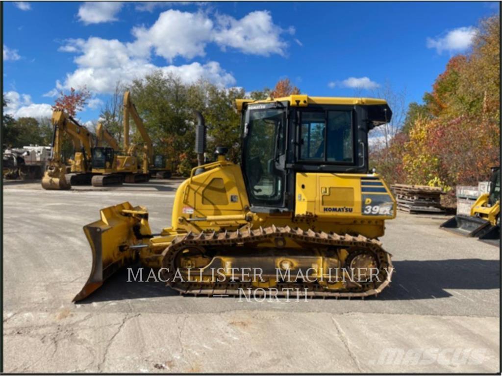 Komatsu D39EX-24 Bulldozer