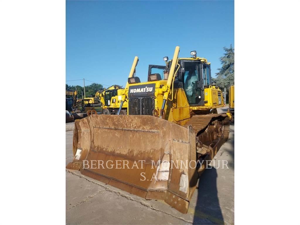 Komatsu D65 Bulldozer