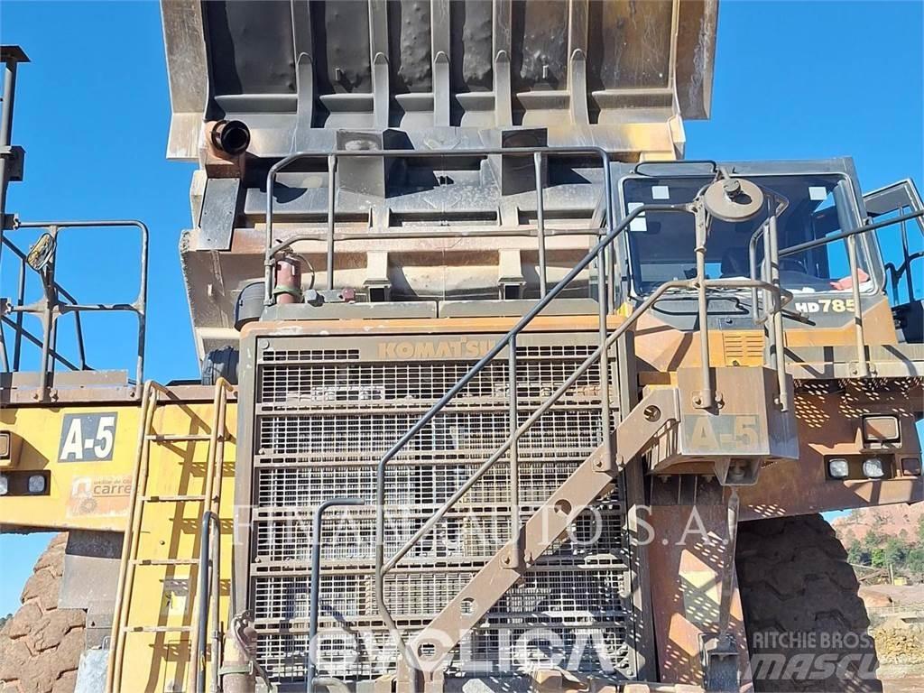Komatsu HD785-7 Dumper - Knickgelenk