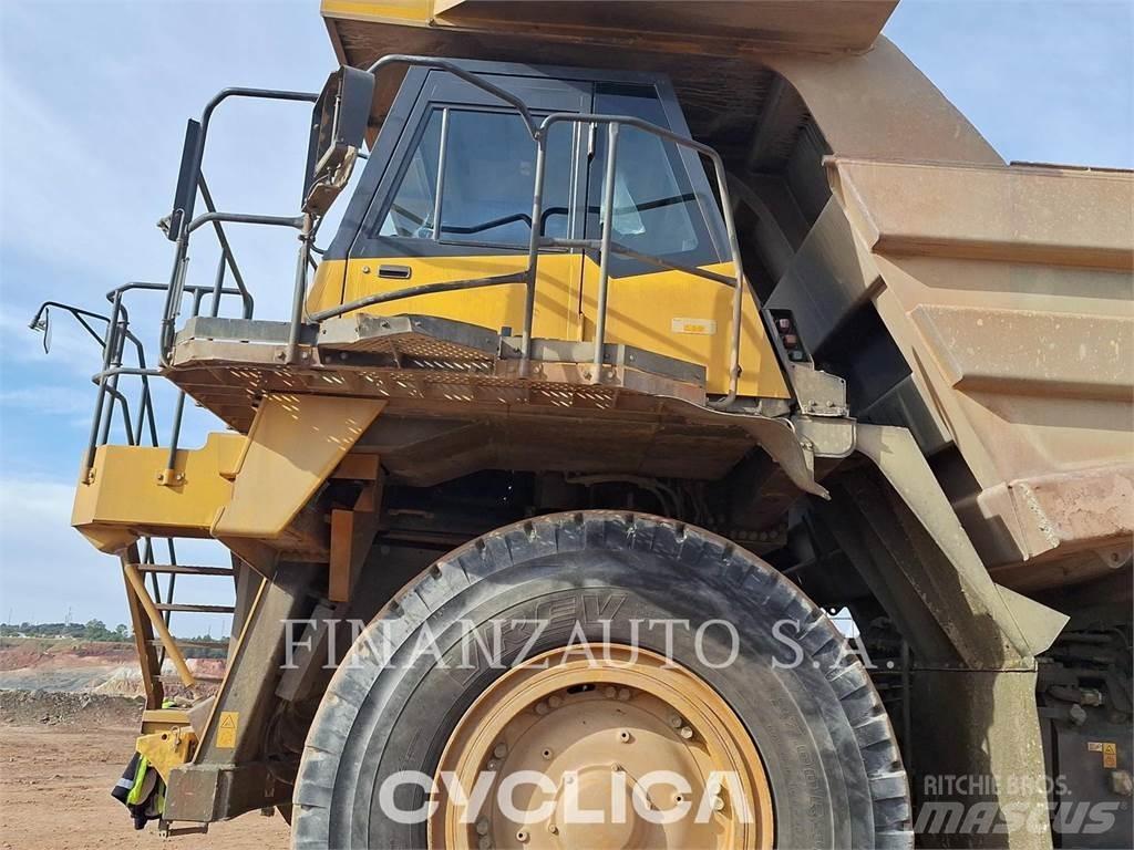Komatsu HD785-7 Dumper - Knickgelenk