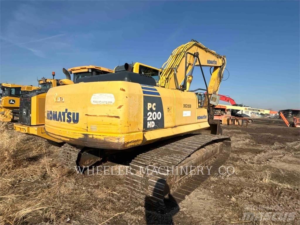 Komatsu PC200-8 Raupenbagger