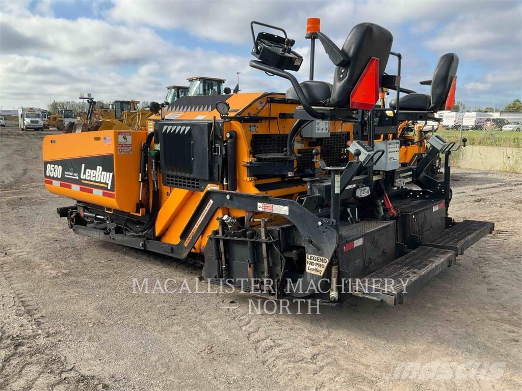 LeeBoy 8530 Strassenfertiger