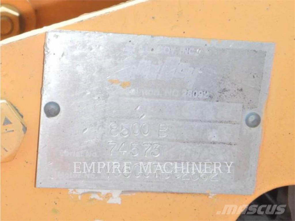 LeeBoy L8500B Strassenfertiger