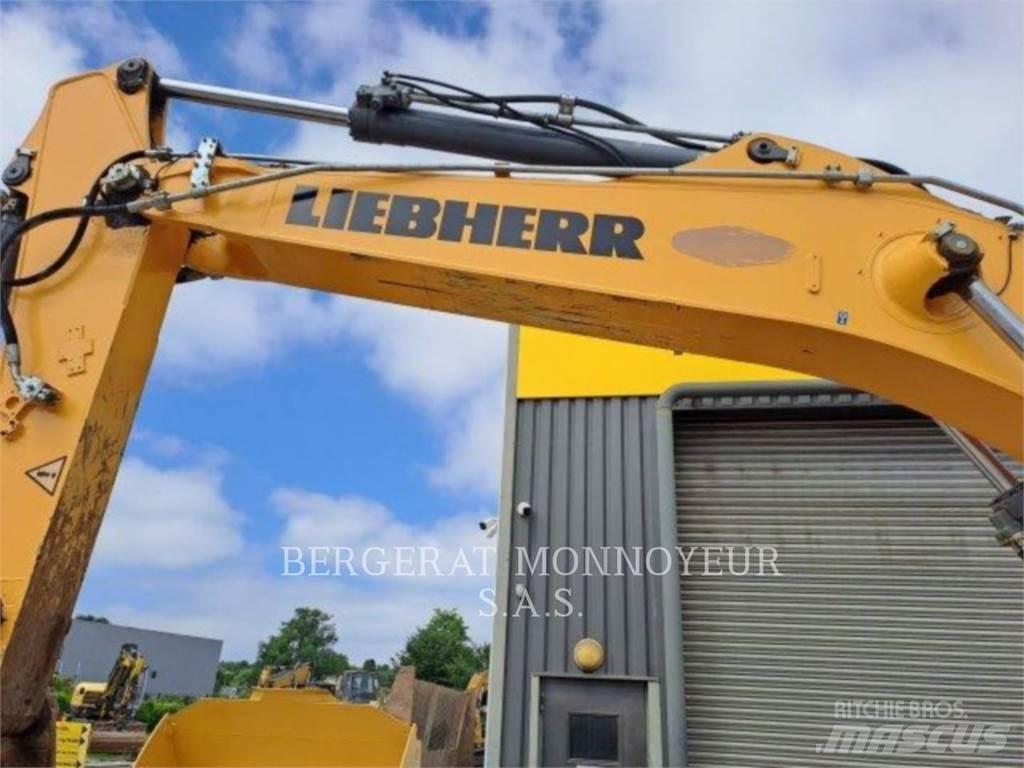 Liebherr R946 Raupenbagger