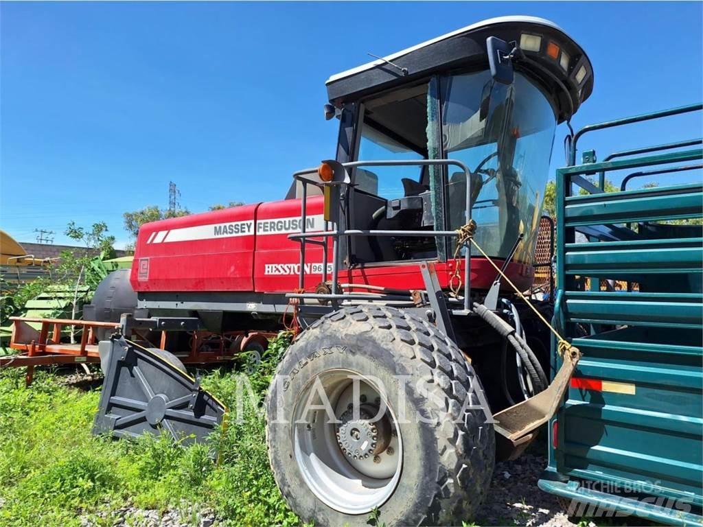 Massey Ferguson 9635 Harvester