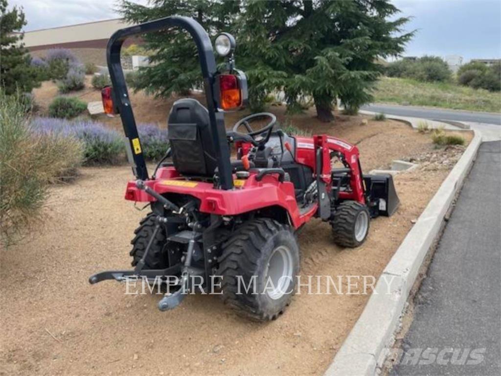 Massey Ferguson GC1725M Traktoren