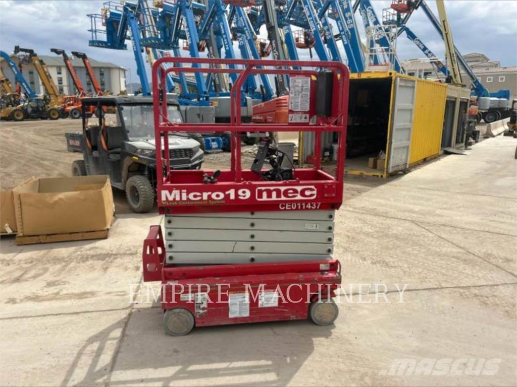 MEC MICRO 19 Gelenkteleskoparbeitsbühnen