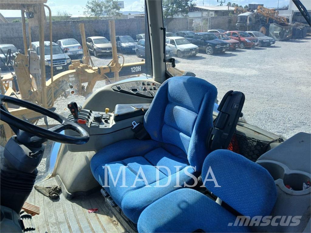 New Holland T8030 Traktoren