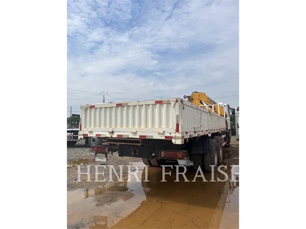 Shacman CAMION GRUE 12T All-Terrain-Krane