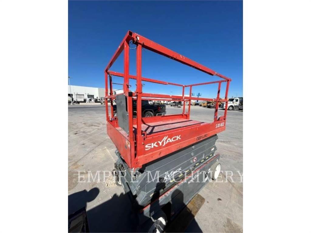 Skyjack 4632 Gelenkteleskoparbeitsbühnen