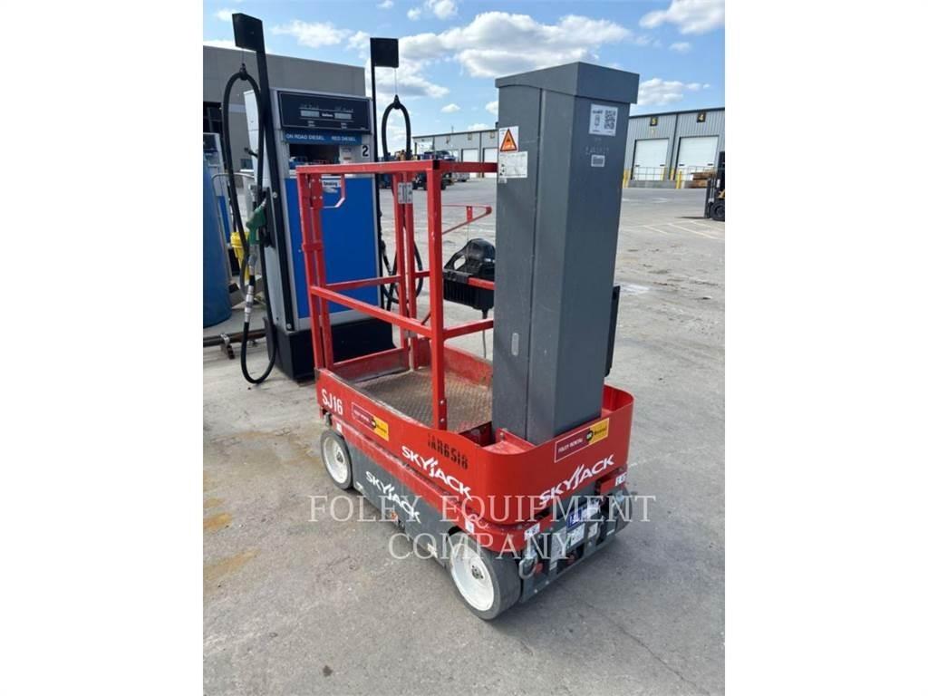 Skyjack (OBSOLETE) SJ16 Scheren-Arbeitsbühnen