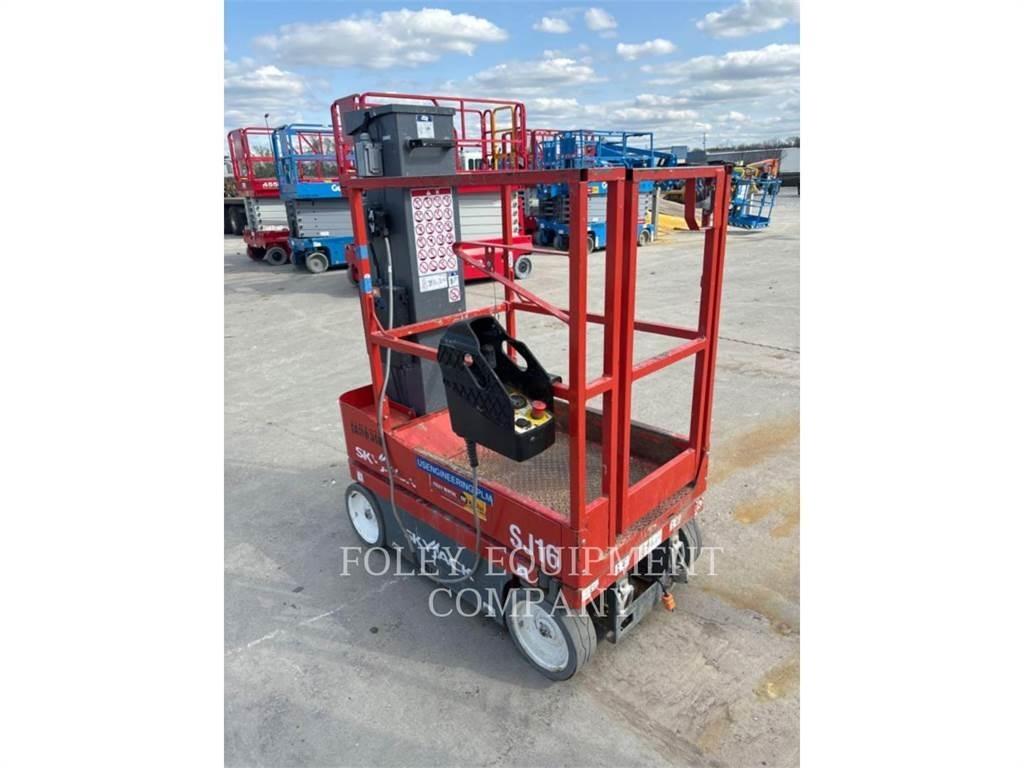 Skyjack (OBSOLETE) SJ16 Scheren-Arbeitsbühnen