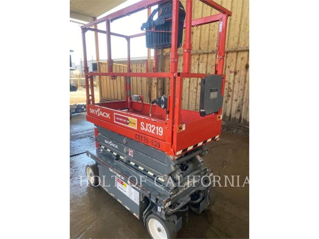 Skyjack SCISSOR 19 Scheren-Arbeitsbühnen