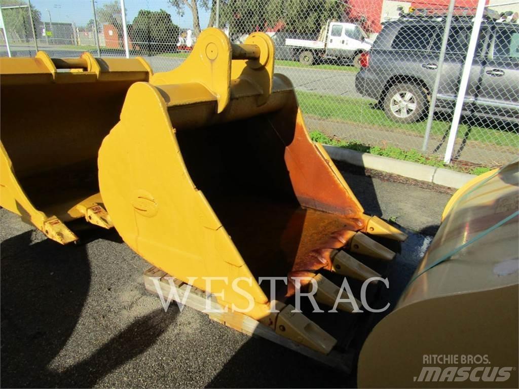Strickland MFG. 320E Schaufeln