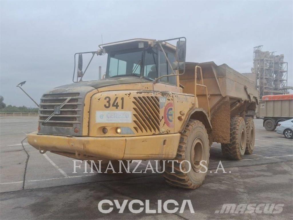 Volvo A25D Dumper - Knickgelenk