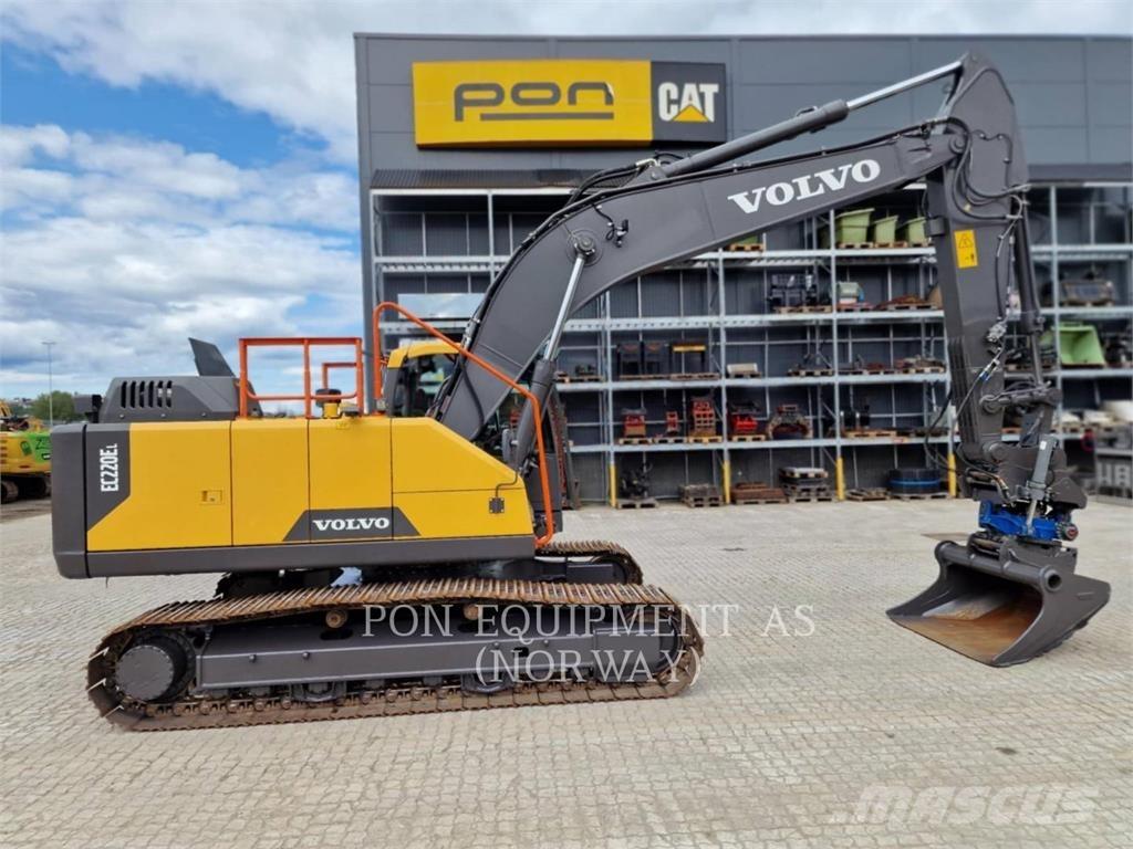 Volvo EC220 Raupenbagger