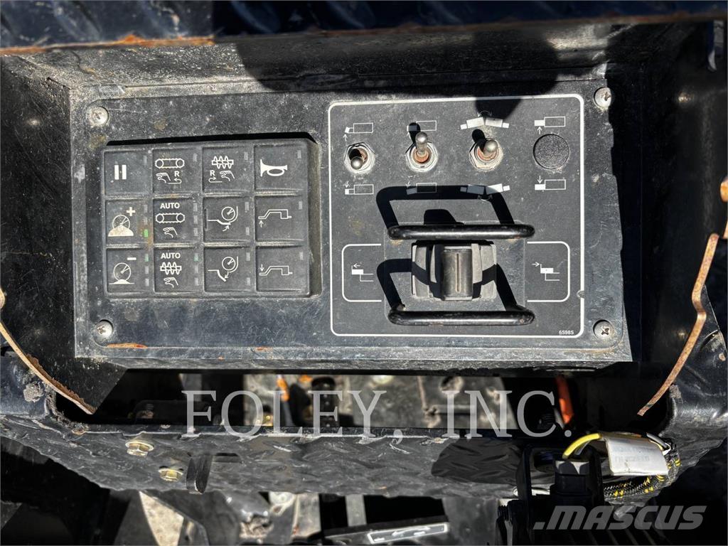 Weiler P385C Strassenfertiger