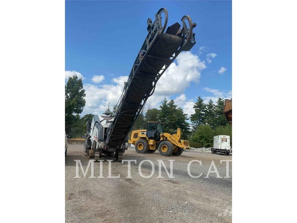 Wirtgen W120F Asphaltfräsen