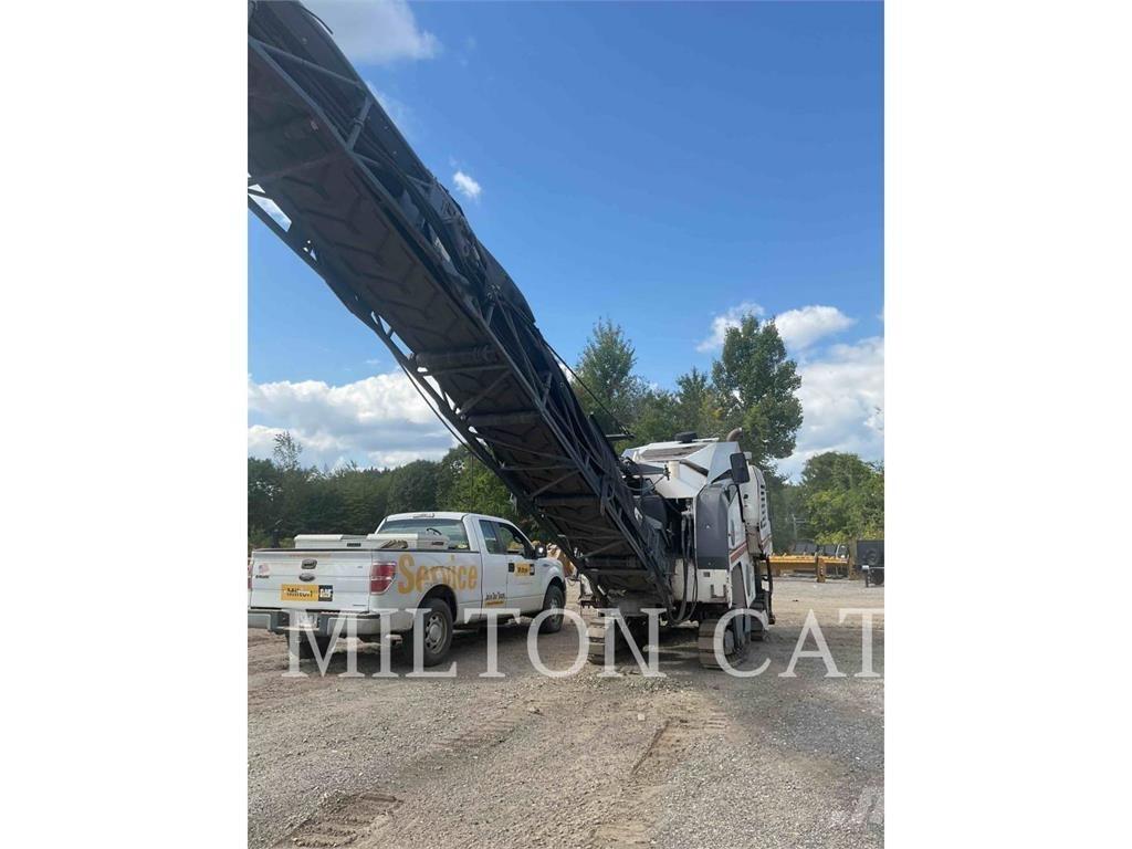 Wirtgen W120F Asphaltfräsen