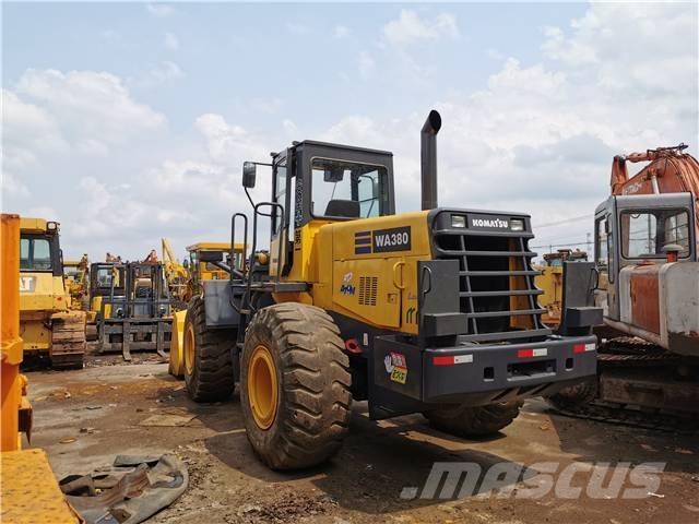 Komatsu WA 380 Radlader