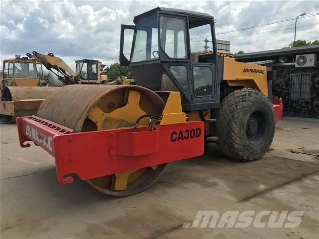 Dynapac CA 30 D Walzenzüge