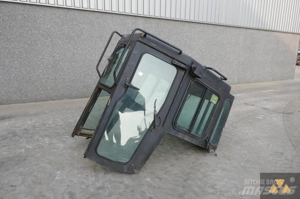 CAT 158-7696 Kabinen