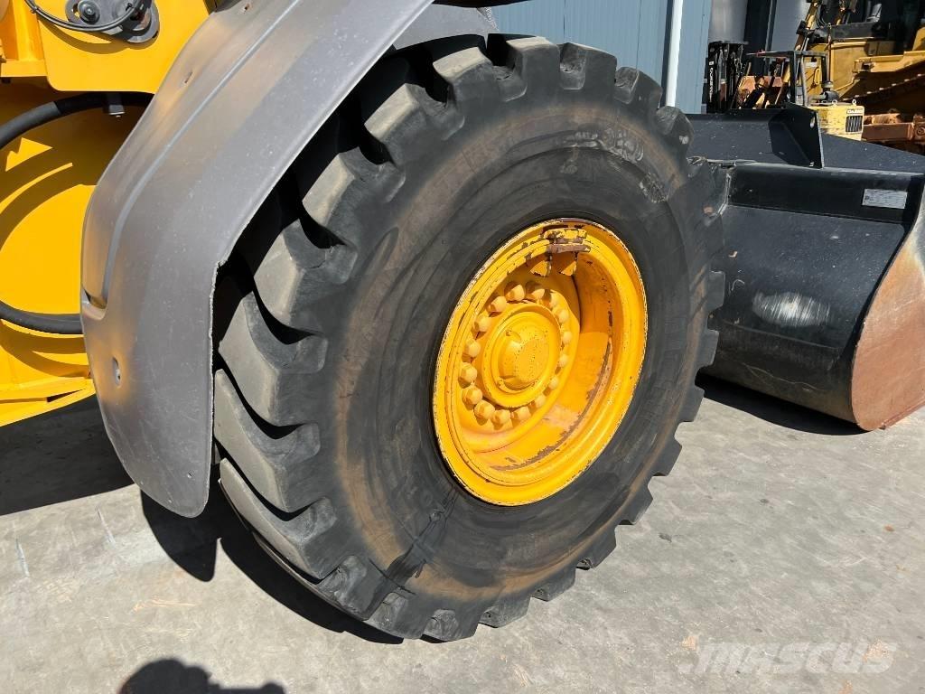 Volvo L90H Radlader