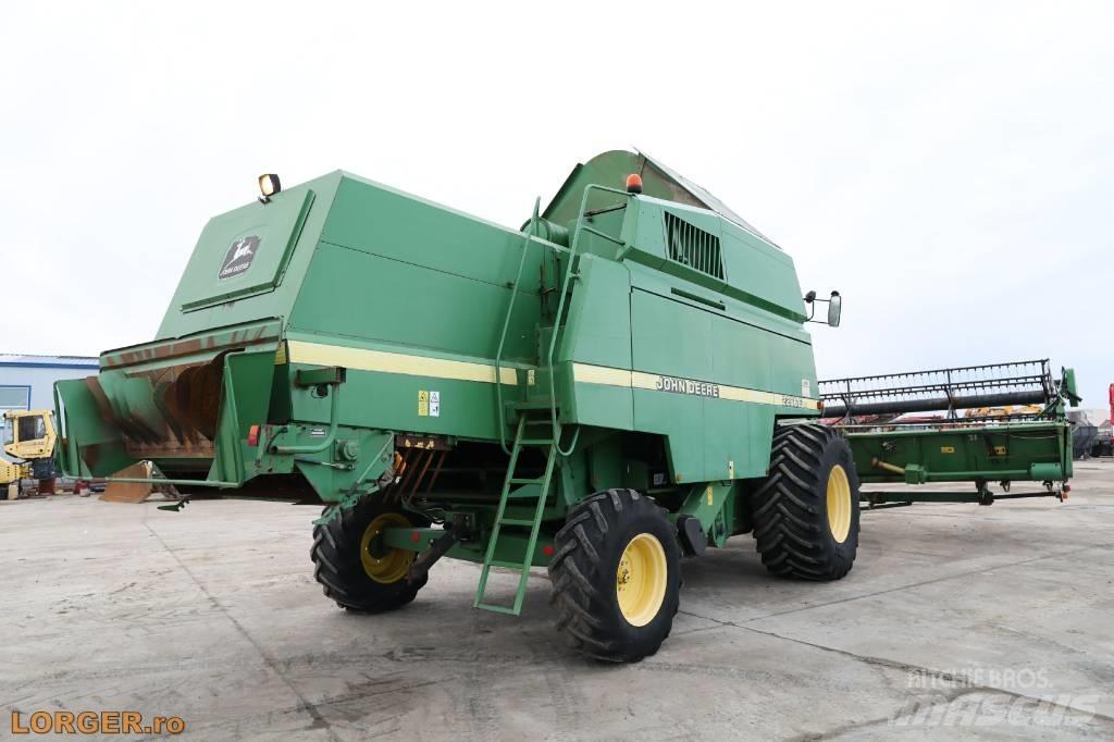 John Deere 2266 E Mähdrescher