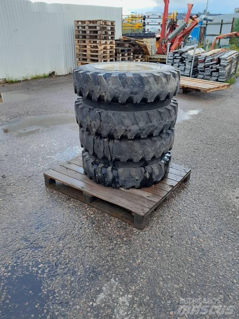 Mitas 8,25-20 Hjul Reifen