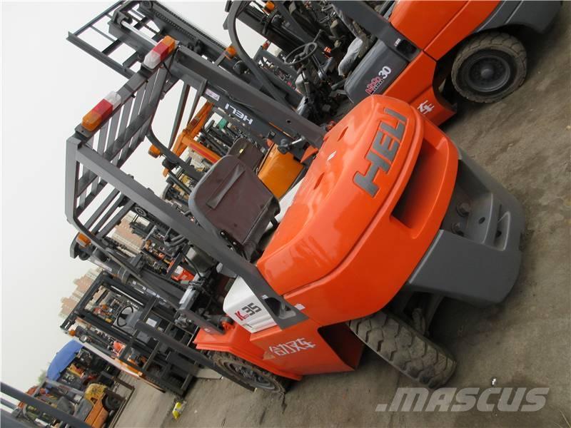 Heli FD30 Dieselstapler