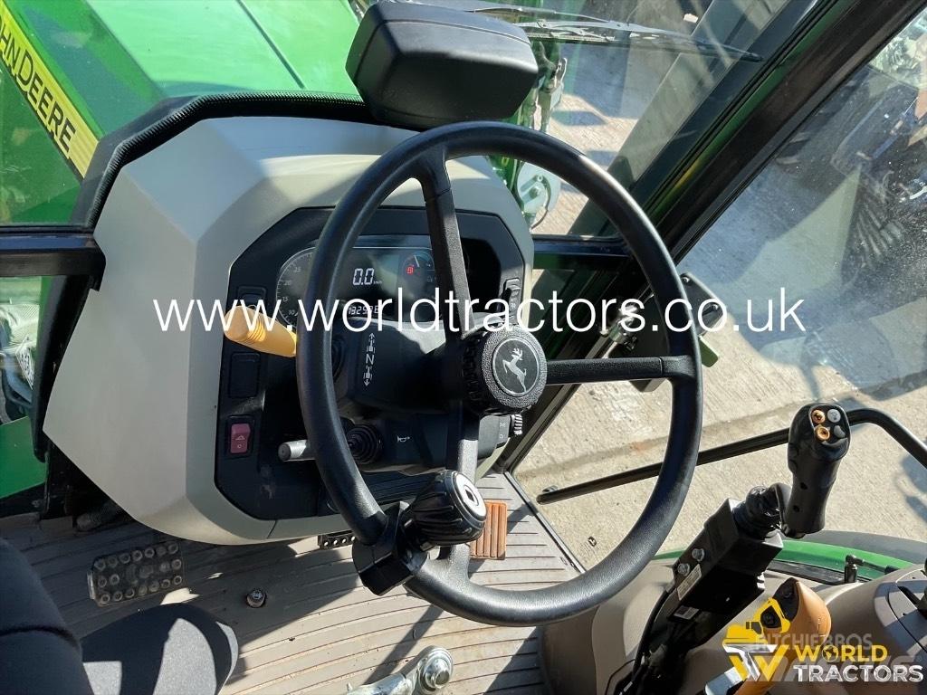John Deere 5100 M Traktoren