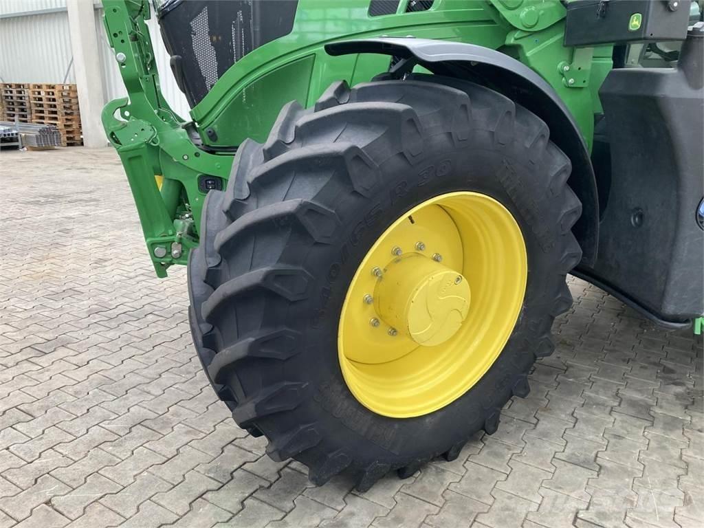John Deere 6R 155 Traktoren