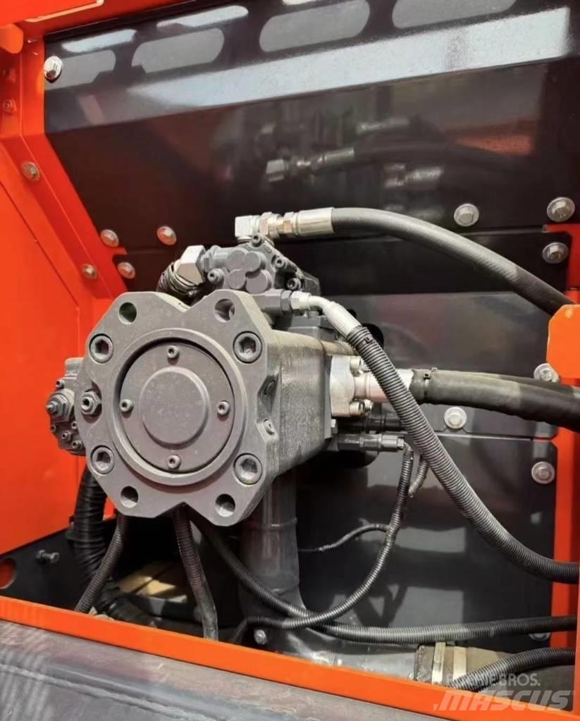 Doosan DX 225 Raupenbagger