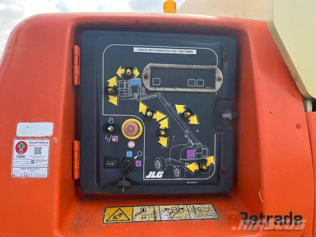JLG 460 SJ Teleskopbühnen