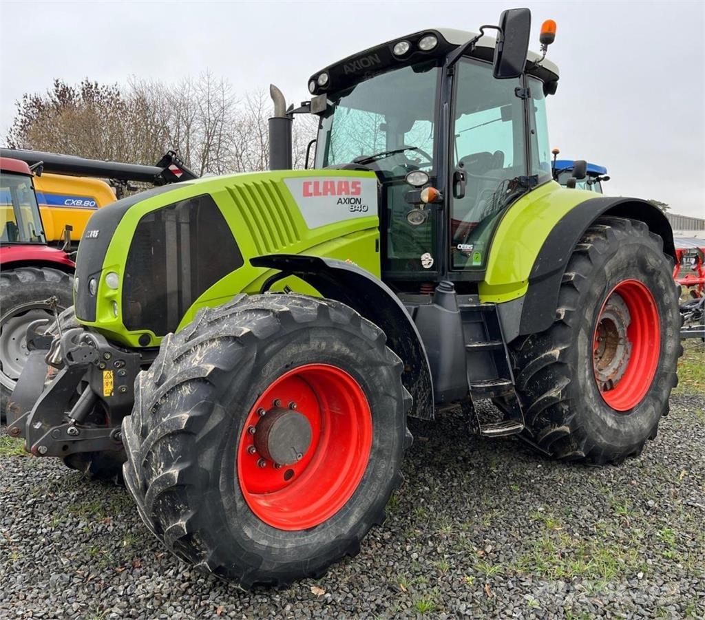 CLAAS Axion 840 Traktoren