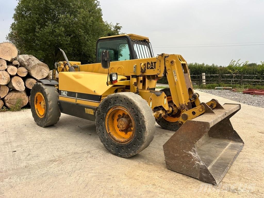 CAT TH 62 Teleskoplader
