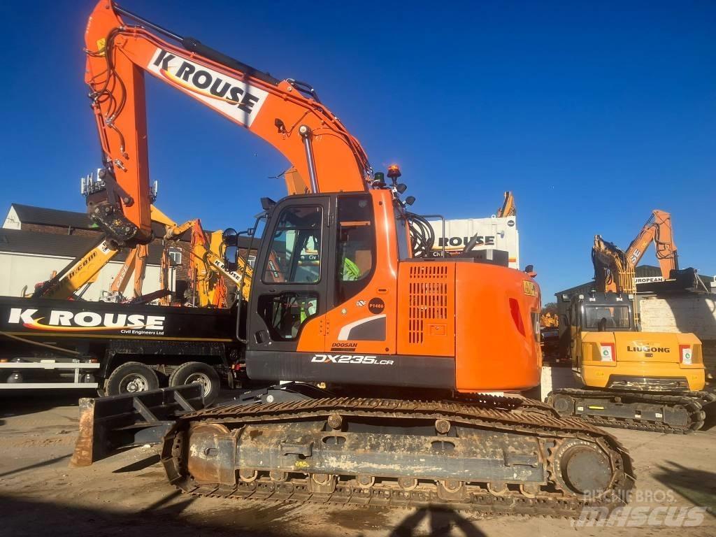Doosan DX 235 LCR Raupenbagger