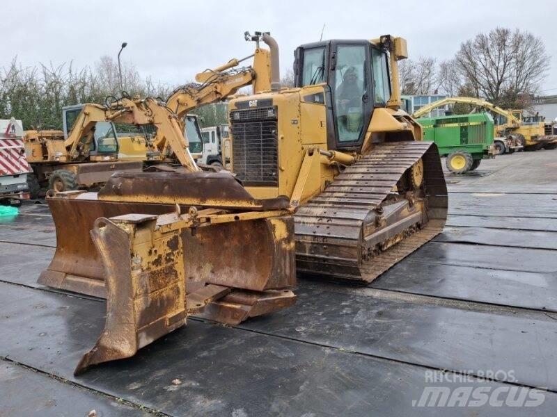 CAT D6N Bulldozer